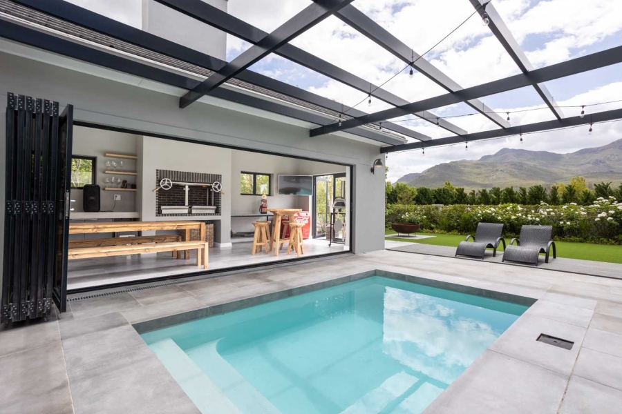 4 Bedroom Property for Sale in Val De Vie Estate Western Cape